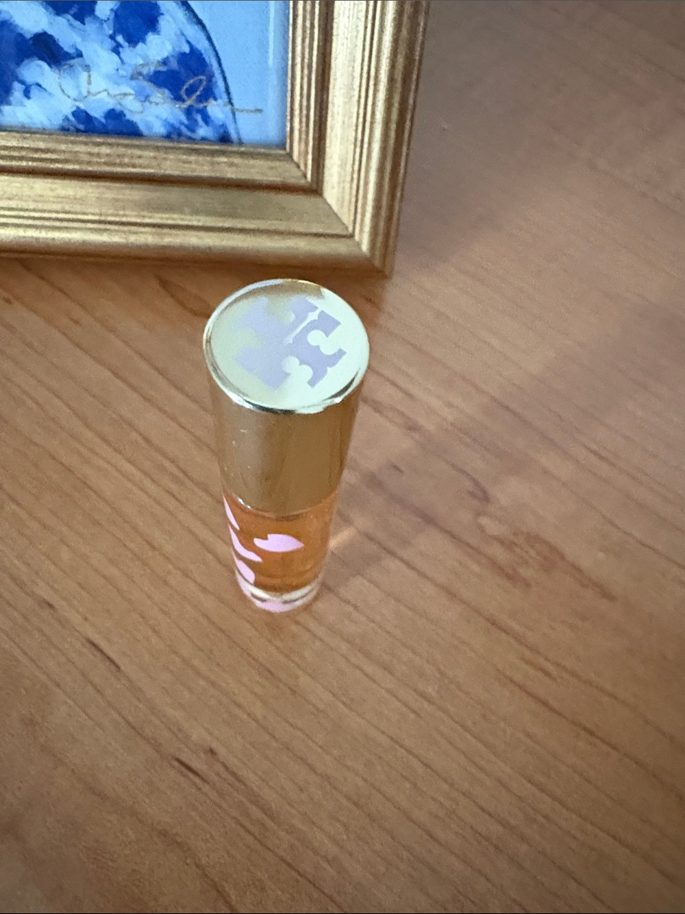 Tory Burch Mini Love Relentlessly Roll-On with Pink Heart Motif - Picture 5 of 6